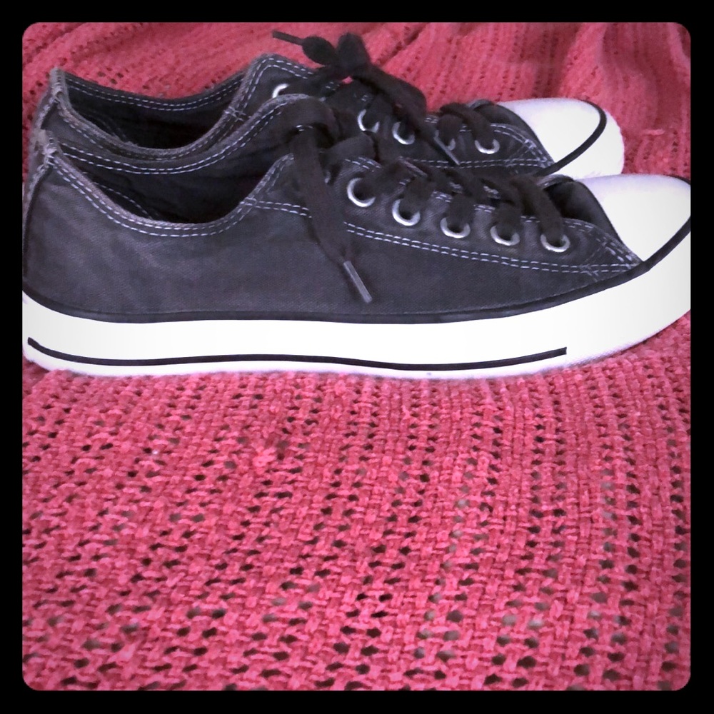 Converse shoes. Worn once for 30 mins